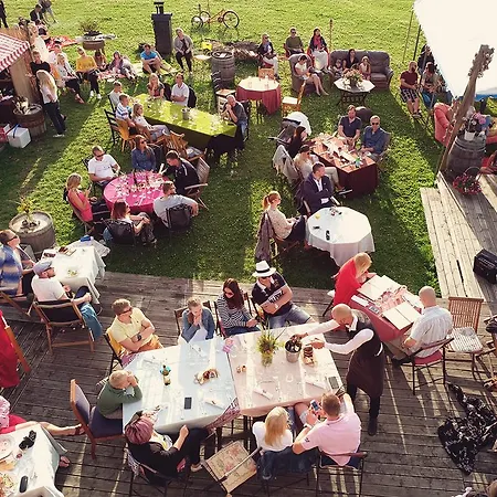 Luscher & Matiesen Muhu Winehouse