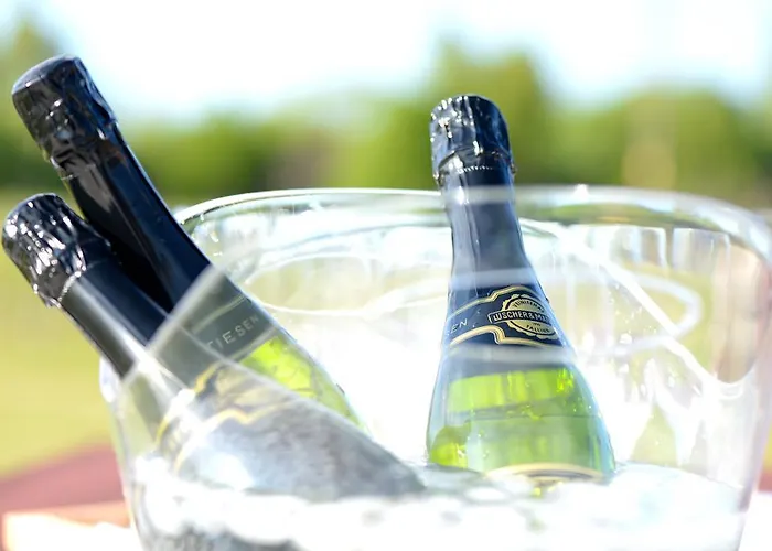 Hotel Luscher & Matiesen Muhu Winehouse *