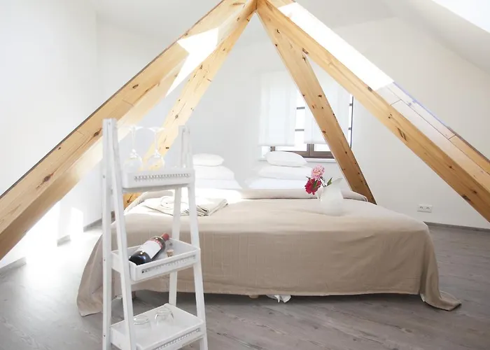 Luscher & Matiesen Muhu Winehouse *