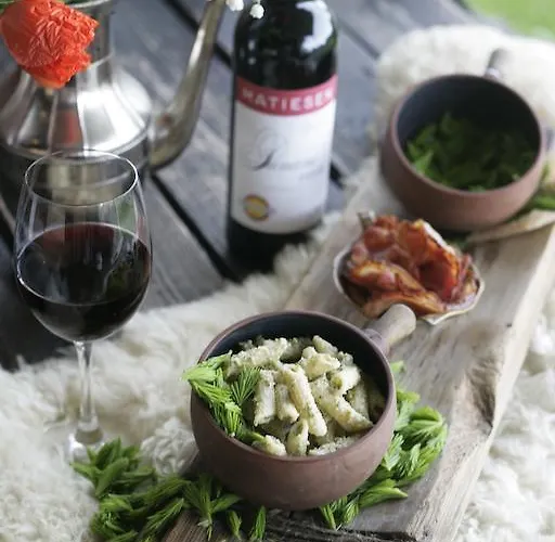 Luscher & Matiesen Muhu Winehouse Liiva (Saaremaa)