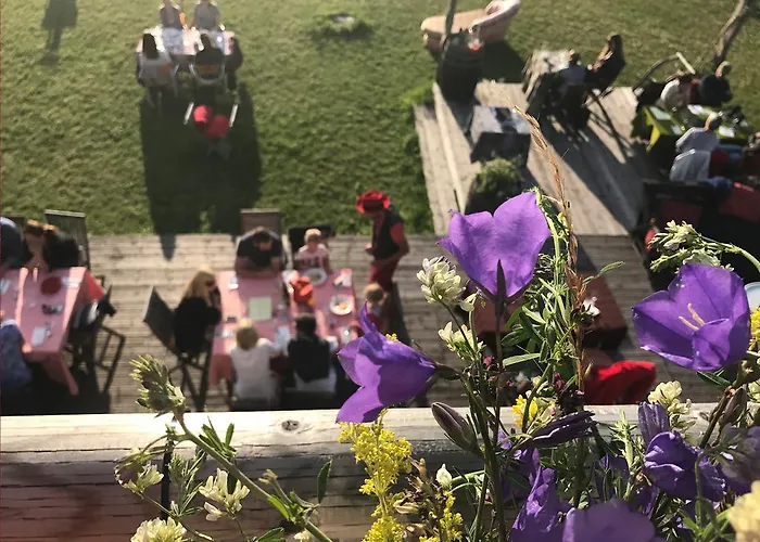 Luscher & Matiesen Muhu Winehouse *